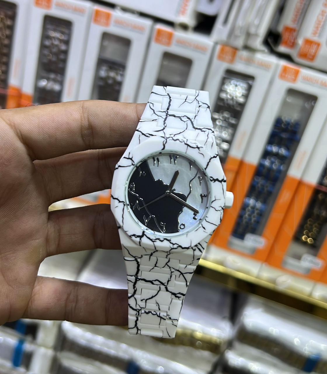 AURA stylish men's watch